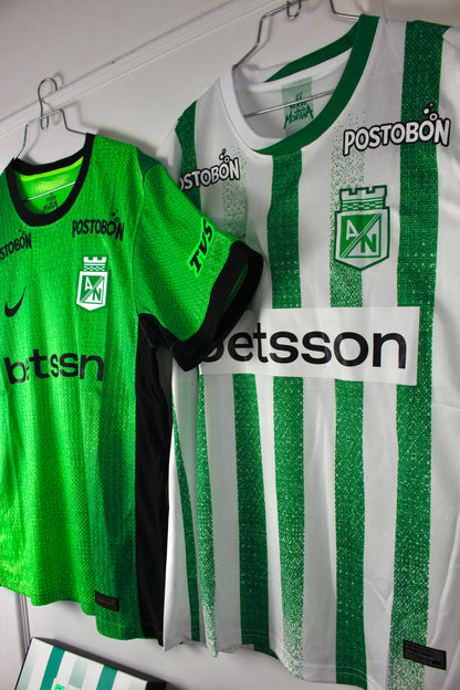 Combo 2x1 Camisetas Atlético Nacional – Verde Limón + Rayas Blanco/Verde