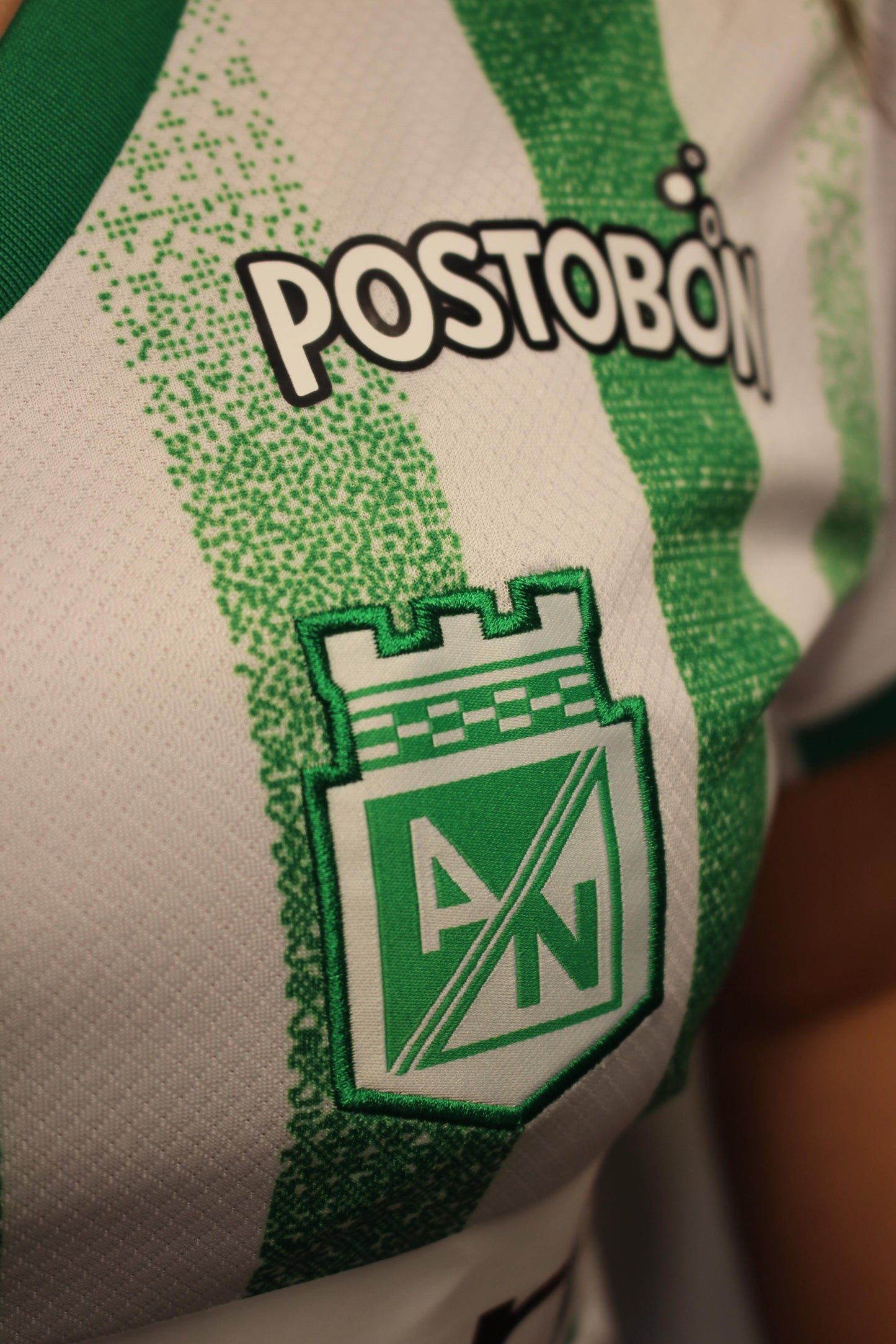 Combo 2x1 Camisetas Atlético Nacional – Verde Limón + Rayas Blanco/Verde